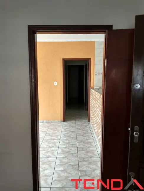 Casa com 3 quartos à venda, 200m2 em Éden, Sorocaba - SP - imagem 8 Foto 8 de Casa com 3 quartos à venda, 200m2 em Éden, Sorocaba - SP