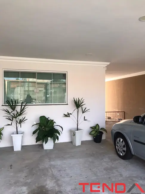 Foto 2 de Casa com 3 quartos à venda, 215m2 em Jardim Residencial Imperatriz, Sorocaba - SP