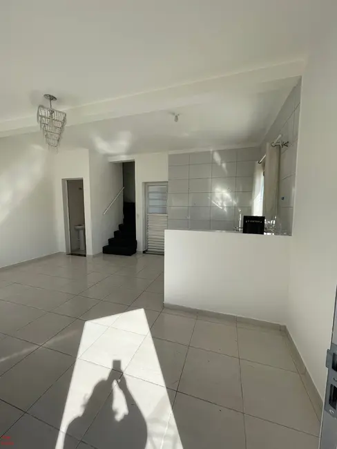 Foto 8 de Casa com 2 quartos para alugar, 105m2 em Jardim Residencial dos Reis, Sorocaba - SP
