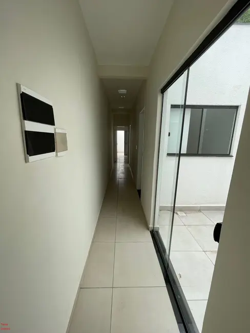 Casa com 2 quartos à venda, 70m2 em Jardim Jatobá, Sorocaba - SP - imagem 2 Foto 2 de Casa com 2 quartos à venda, 70m2 em Jardim Jatobá, Sorocaba - SP