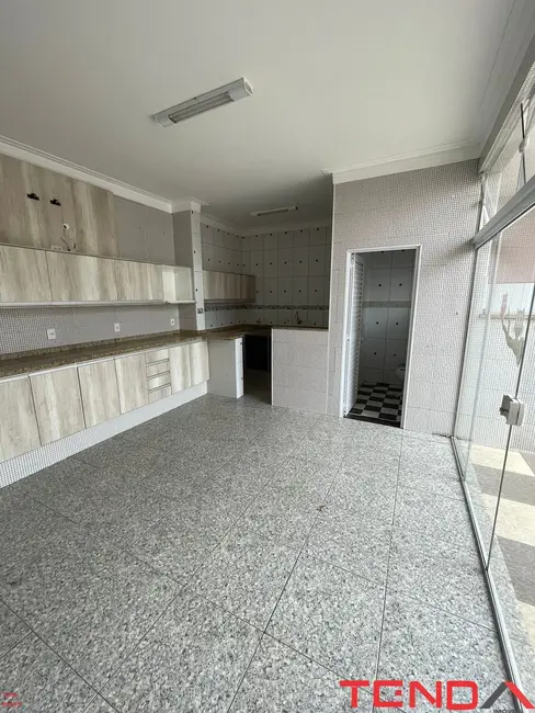 Casa com 4 quartos à venda, 224m2 em Jardim Boa Esperança, Sorocaba - SP - imagem 3 Foto 3 de Casa com 4 quartos à venda, 224m2 em Jardim Boa Esperança, Sorocaba - SP
