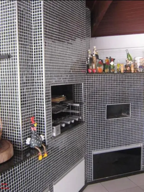 Foto 9 de Casa com 3 quartos à venda, 230m2 em Aracoiaba Da Serra - SP