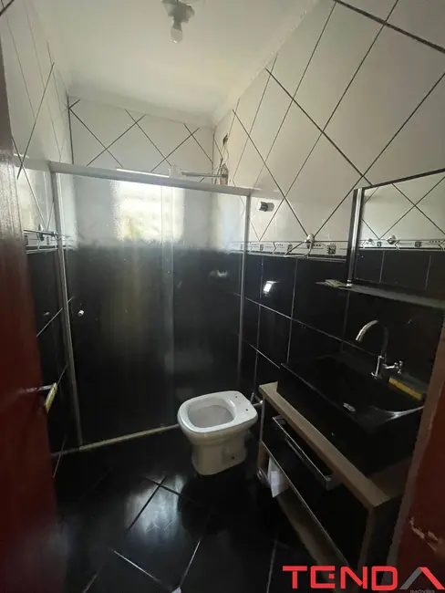 Casa com 3 quartos para alugar, 95m2 em Éden, Sorocaba - SP - imagem 6 Foto 6 de Casa com 3 quartos para alugar, 95m2 em Éden, Sorocaba - SP