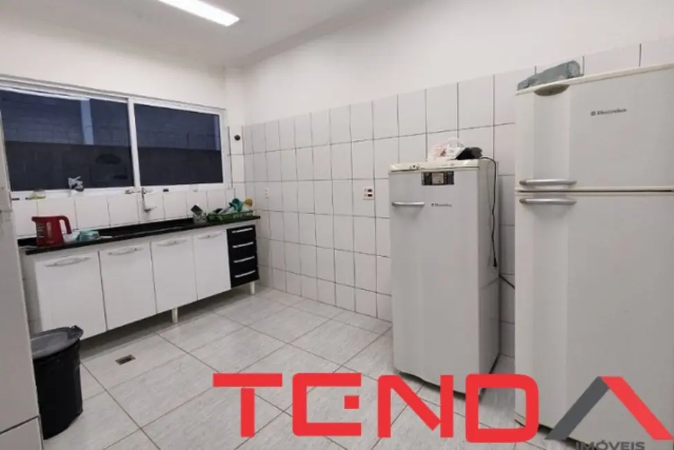 Armazém / Galpão à venda, 1920m2 em Éden, Sorocaba - SP - imagem 4 Foto 4 de Armazém / Galpão à venda, 1920m2 em Éden, Sorocaba - SP
