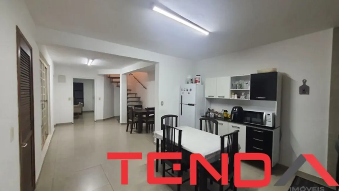 Casa com 3 quartos à venda, 150m2 em Éden, Sorocaba - SP - imagem 6 Foto 6 de Casa com 3 quartos à venda, 150m2 em Éden, Sorocaba - SP