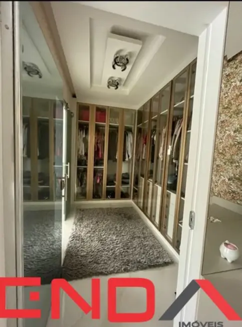 Casa com 3 quartos à venda, 301m2 em Jardim Novo Horizonte, Sorocaba - SP - imagem 3 Foto 3 de Casa com 3 quartos à venda, 301m2 em Jardim Novo Horizonte, Sorocaba - SP