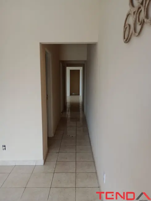 Casa com 3 quartos à venda, 150m2 em Jardim Santa Bárbara, Sorocaba - SP - imagem 6 Foto 6 de Casa com 3 quartos à venda, 150m2 em Jardim Santa Bárbara, Sorocaba - SP