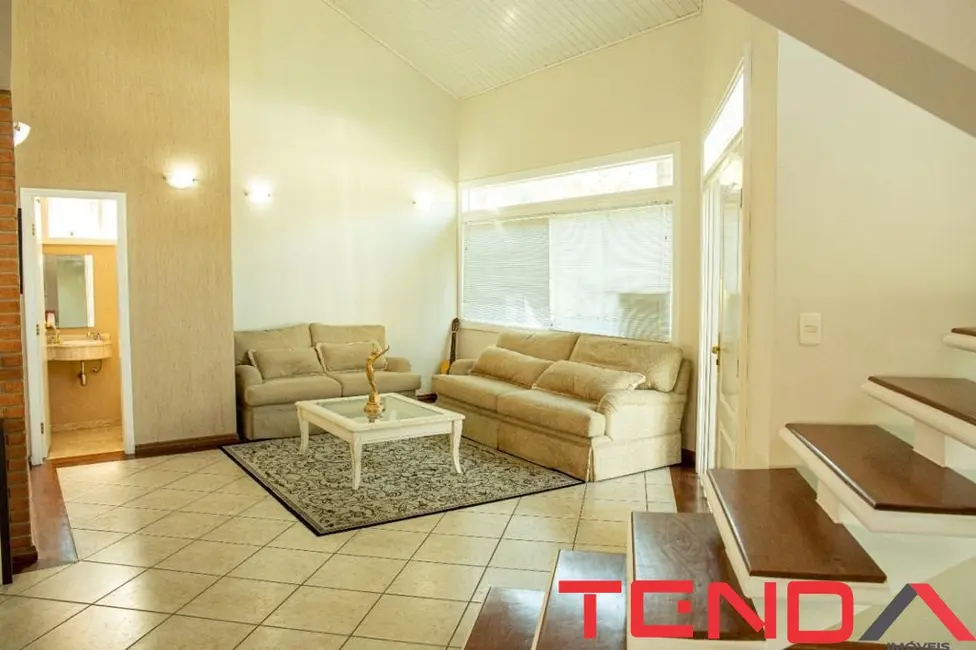 Casa com 4 quartos à venda, 300m2 em Granja Olga III, Sorocaba - SP - imagem 3 Foto 3 de Casa com 4 quartos à venda, 300m2 em Granja Olga III, Sorocaba - SP