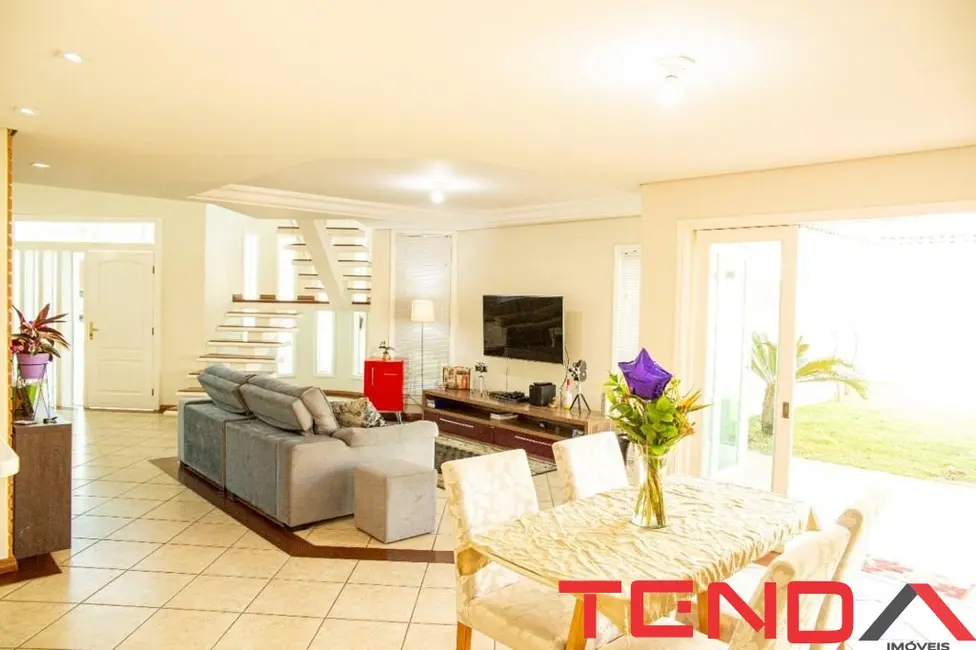 Casa com 4 quartos à venda, 300m2 em Granja Olga III, Sorocaba - SP - imagem 4 Foto 4 de Casa com 4 quartos à venda, 300m2 em Granja Olga III, Sorocaba - SP