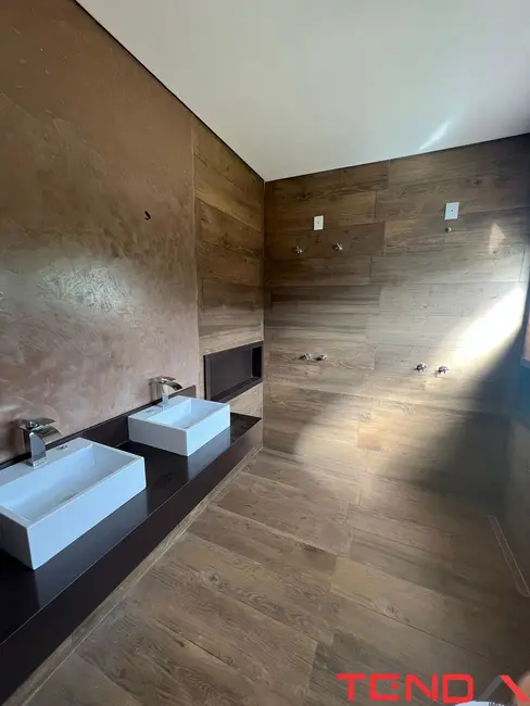 Foto 8 de Casa de Condomínio com 4 quartos à venda, 350m2 em Aracoiaba Da Serra - SP