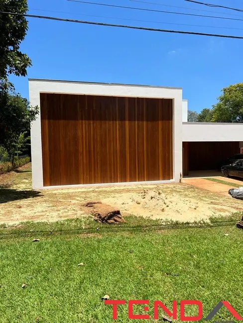 Foto 2 de Casa de Condomínio com 4 quartos à venda, 370m2 em Aracoiaba Da Serra - SP