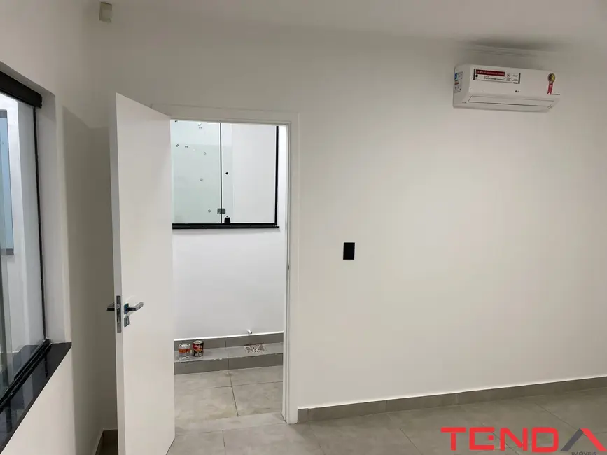 Sala Comercial à venda, 160m2 em Centro, Sorocaba - SP - imagem 3 Foto 3 de Sala Comercial à venda, 160m2 em Centro, Sorocaba - SP