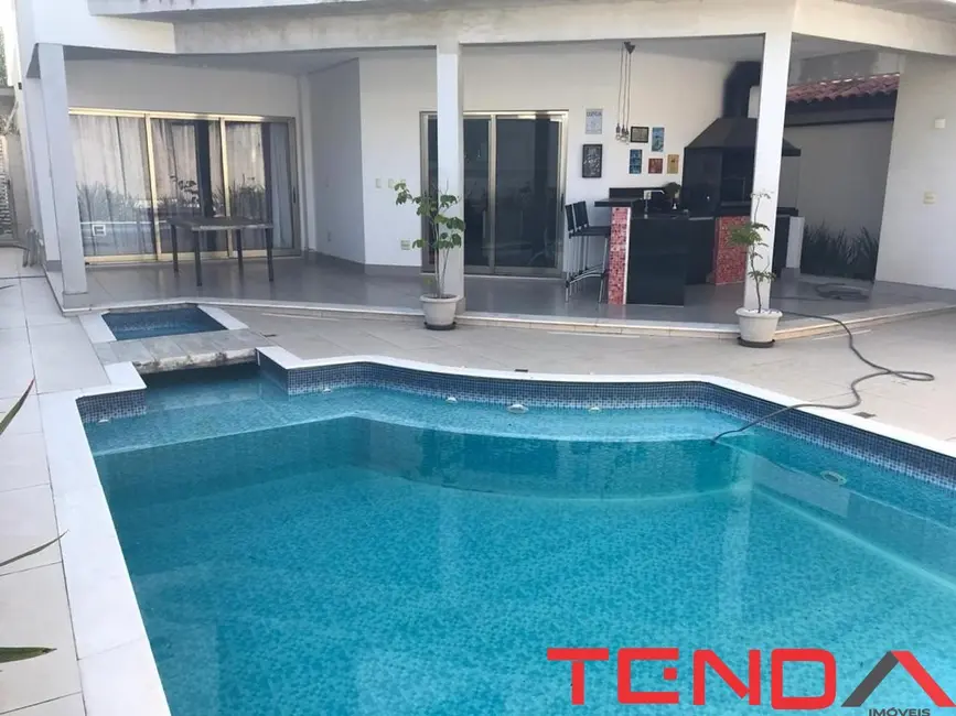 Casa de Condomínio com 3 quartos à venda, 374m2 em Sorocaba - SP - imagem 2 Foto 2 de Casa de Condomínio com 3 quartos à venda, 374m2 em Sorocaba - SP