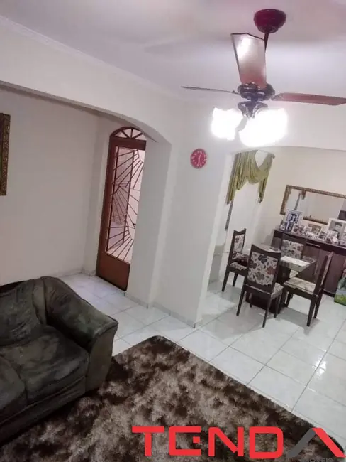 Casa com 3 quartos à venda, 177m2 em Jardim Guaíba, Sorocaba - SP - imagem 9 Foto 9 de Casa com 3 quartos à venda, 177m2 em Jardim Guaíba, Sorocaba - SP