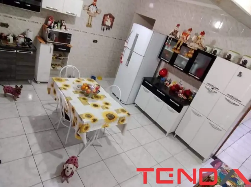 Casa com 3 quartos à venda, 177m2 em Jardim Guaíba, Sorocaba - SP - imagem 7 Foto 7 de Casa com 3 quartos à venda, 177m2 em Jardim Guaíba, Sorocaba - SP