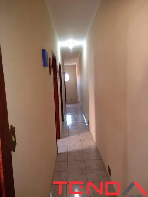 Casa com 3 quartos à venda, 177m2 em Jardim Guaíba, Sorocaba - SP - imagem 3 Foto 3 de Casa com 3 quartos à venda, 177m2 em Jardim Guaíba, Sorocaba - SP