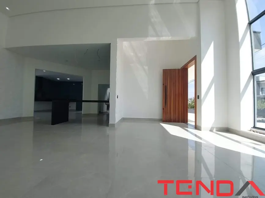 Casa com 3 quartos à venda, 180m2 em Parque Ibiti Reserva, Sorocaba - SP - imagem 3 Foto 3 de Casa com 3 quartos à venda, 180m2 em Parque Ibiti Reserva, Sorocaba - SP