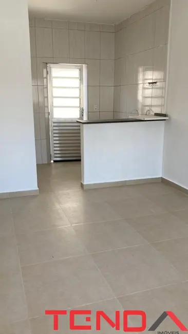 Foto 2 de Casa com 1 quarto para alugar, 28m2 em Jardim Gonçalves, Sorocaba - SP