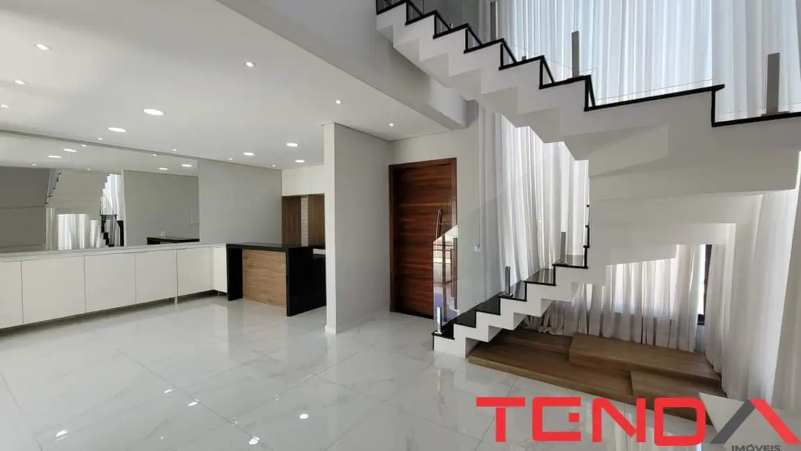 Foto 1 de Casa de Condomínio com 3 quartos à venda, 192m2 em Iporanga, Sorocaba - SP
