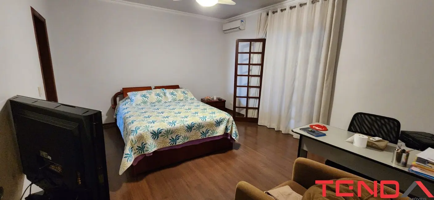 Casa de Condomínio com 4 quartos à venda, 300m2 em Granja Olga III, Sorocaba - SP - imagem 8 Foto 8 de Casa de Condomínio com 4 quartos à venda, 300m2 em Granja Olga III, Sorocaba - SP