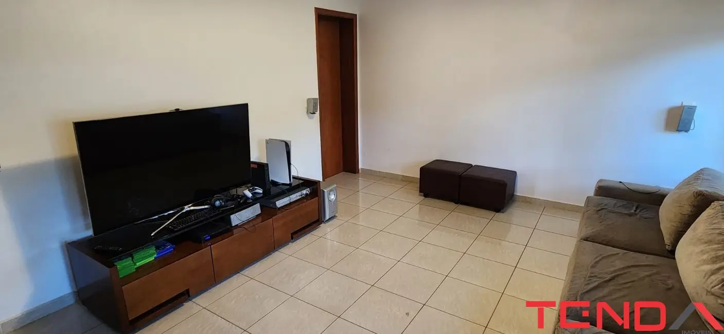 Casa de Condomínio com 4 quartos à venda, 300m2 em Granja Olga III, Sorocaba - SP - imagem 9 Foto 9 de Casa de Condomínio com 4 quartos à venda, 300m2 em Granja Olga III, Sorocaba - SP