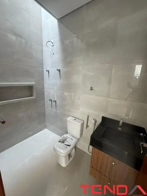 Casa de Condomínio com 3 quartos à venda, 160m2 em Cajuru do Sul, Sorocaba - SP - imagem 6 Foto 6 de Casa de Condomínio com 3 quartos à venda, 160m2 em Cajuru do Sul, Sorocaba - SP