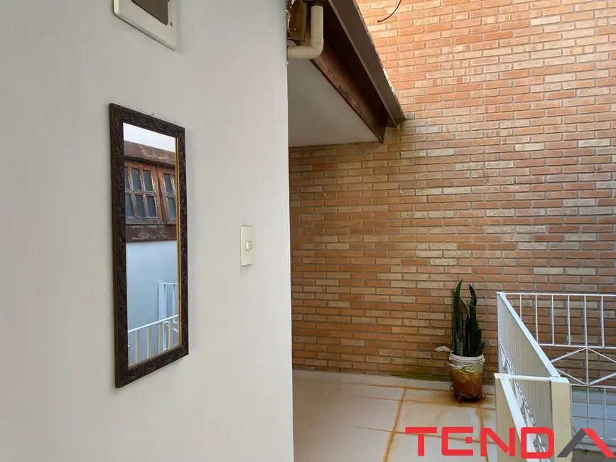 Casa com 3 quartos à venda, 280m2 em Parque Campolim, Sorocaba - SP - imagem 9 Foto 9 de Casa com 3 quartos à venda, 280m2 em Parque Campolim, Sorocaba - SP