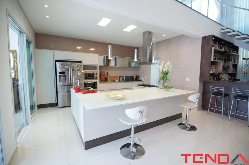 Casa com 5 quartos à venda, 640m2 em Parque Reserva Fazenda Imperial, Sorocaba - SP - imagem 3 Foto 3 de Casa com 5 quartos à venda, 640m2 em Parque Reserva Fazenda Imperial, Sorocaba - SP