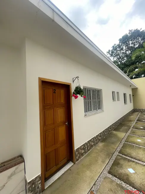 Foto 1 de Casa com 2 quartos para alugar, 53m2 em Chácara Três Marias, Sorocaba - SP