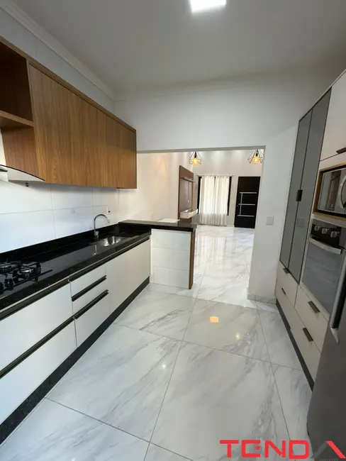 Foto 7 de Casa de Condomínio com 3 quartos para alugar, 160m2 em Cajuru do Sul, Sorocaba - SP