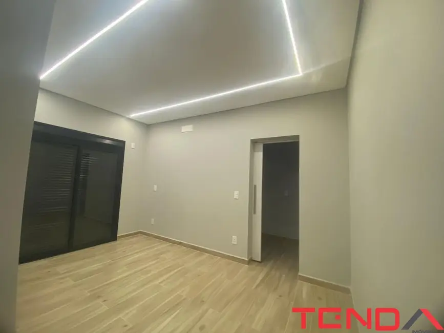 Casa de Condomínio com 3 quartos à venda, 148m2 em Wanel Ville, Sorocaba - SP - imagem 7 Foto 7 de Casa de Condomínio com 3 quartos à venda, 148m2 em Wanel Ville, Sorocaba - SP