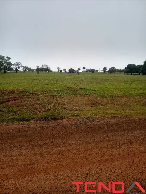 Foto 1 de Terreno / Lote à venda, 600m2 em Arandu - SP