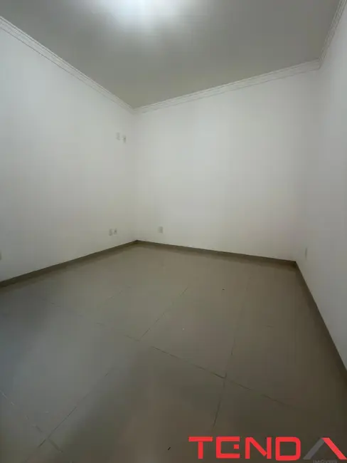 Foto 8 de Casa de Condomínio com 3 quartos para alugar, 110m2 em Jardim Terras de São Francisco, Sorocaba - SP