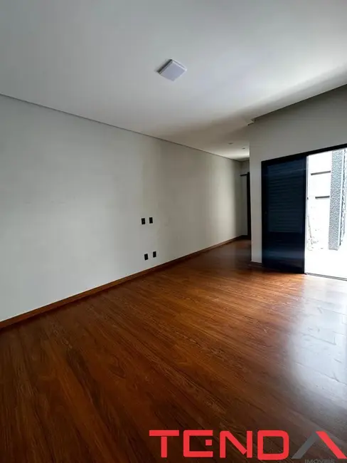Foto 8 de Casa com 3 quartos à venda, 250m2 em Aparecidinha, Sorocaba - SP