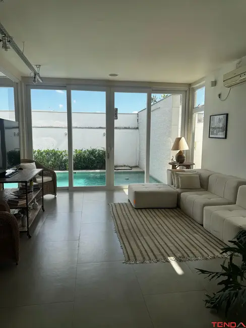 Casa de Condomínio com 4 quartos para alugar, 360m2 em Cajuru do Sul, Sorocaba - SP - imagem 4 Foto 4 de Casa de Condomínio com 4 quartos para alugar, 360m2 em Cajuru do Sul, Sorocaba - SP