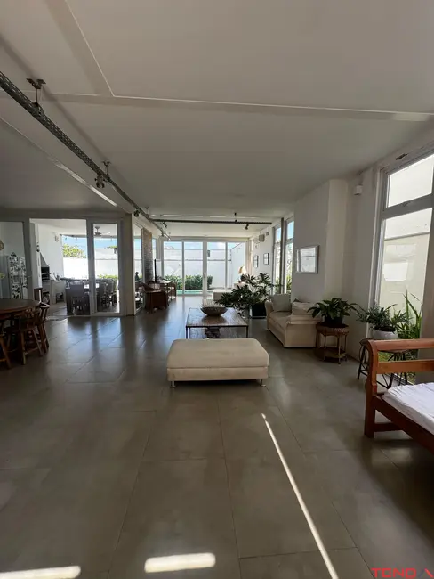 Casa de Condomínio com 4 quartos para alugar, 360m2 em Cajuru do Sul, Sorocaba - SP - imagem 3 Foto 3 de Casa de Condomínio com 4 quartos para alugar, 360m2 em Cajuru do Sul, Sorocaba - SP