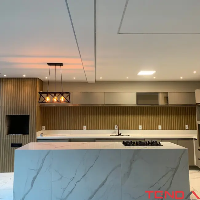 Casa de Condomínio com 3 quartos para alugar, 200m2 em Horto Florestal, Sorocaba - SP - imagem 6 Foto 6 de Casa de Condomínio com 3 quartos para alugar, 200m2 em Horto Florestal, Sorocaba - SP