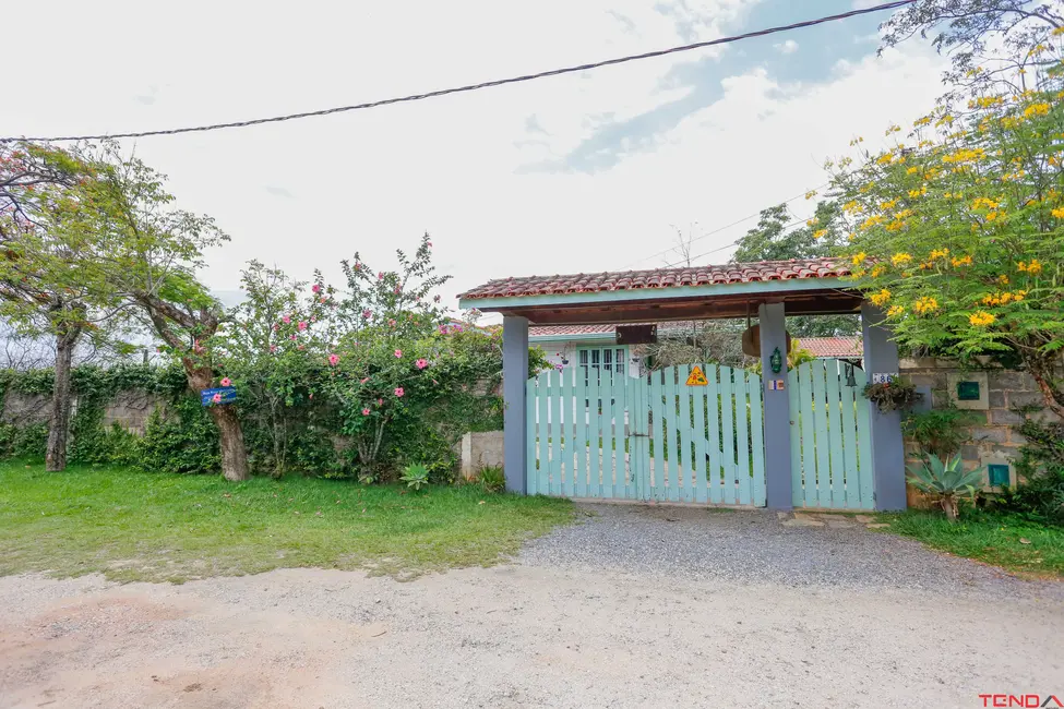 Chácara com 4 quartos à venda, 257m2 em Chácara Três Marias, Sorocaba - SP - imagem 3 Foto 3 de Chácara com 4 quartos à venda, 257m2 em Chácara Três Marias, Sorocaba - SP