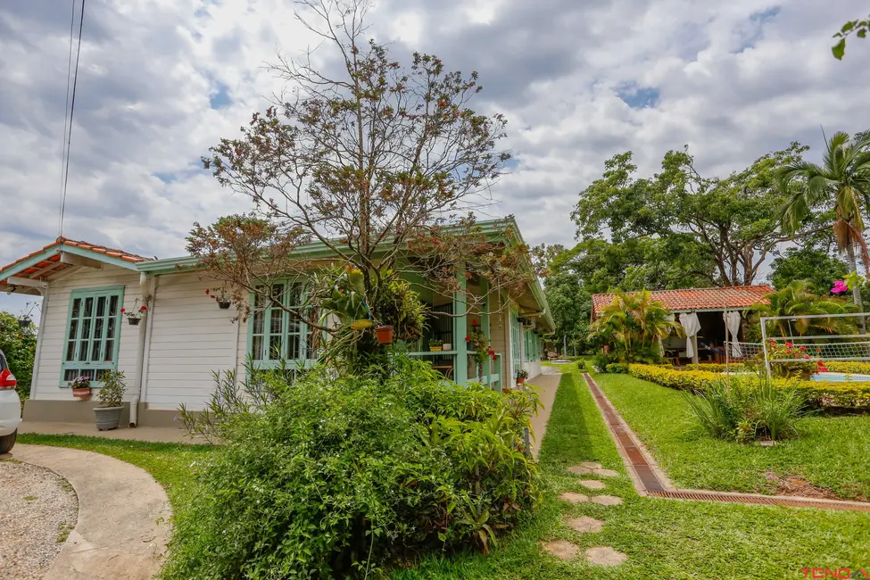 Chácara com 4 quartos à venda, 257m2 em Chácara Três Marias, Sorocaba - SP - imagem 4 Foto 4 de Chácara com 4 quartos à venda, 257m2 em Chácara Três Marias, Sorocaba - SP