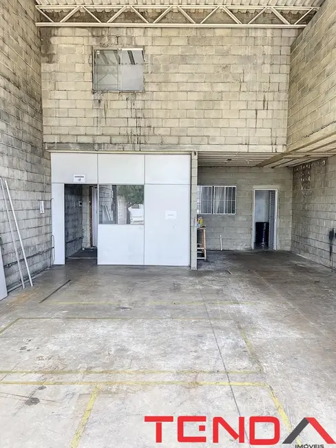 Foto 4 de Armazém / Galpão à venda, 140m2 em Éden, Sorocaba - SP