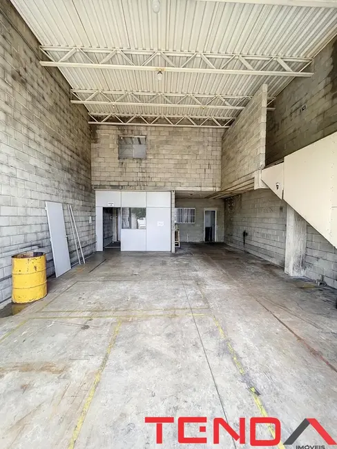 Foto 5 de Armazém / Galpão à venda, 140m2 em Éden, Sorocaba - SP