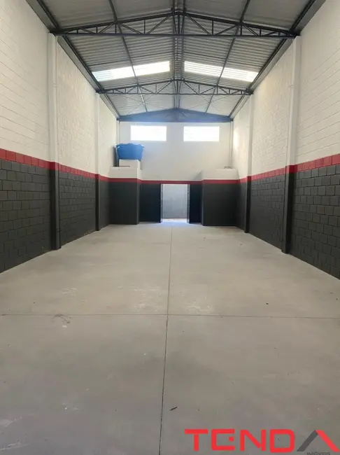 Foto 2 de Armazém / Galpão para alugar, 200m2 em Cajuru do Sul, Sorocaba - SP
