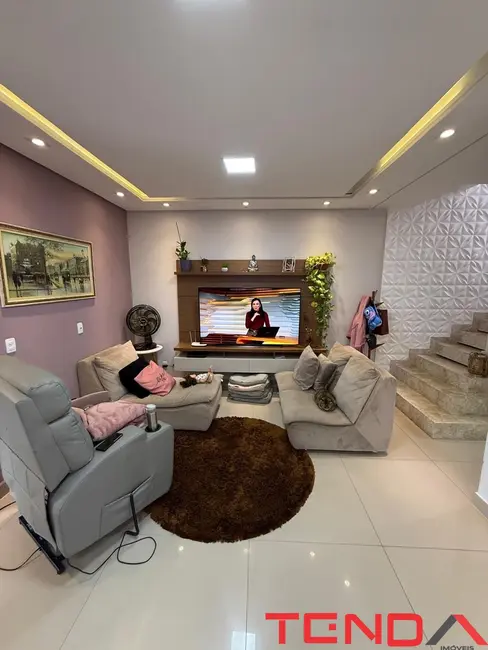 Casa de Condomínio com 3 quartos para alugar, 160m2 em Sorocaba - SP - imagem 4 Foto 4 de Casa de Condomínio com 3 quartos para alugar, 160m2 em Sorocaba - SP