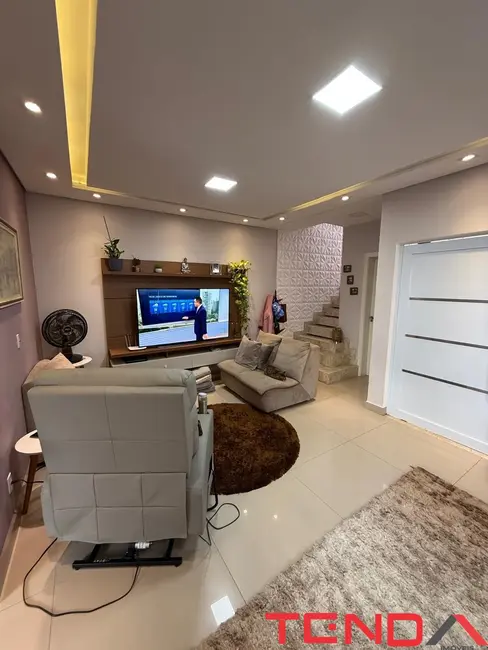 Casa de Condomínio com 3 quartos para alugar, 160m2 em Sorocaba - SP - imagem 3 Foto 3 de Casa de Condomínio com 3 quartos para alugar, 160m2 em Sorocaba - SP