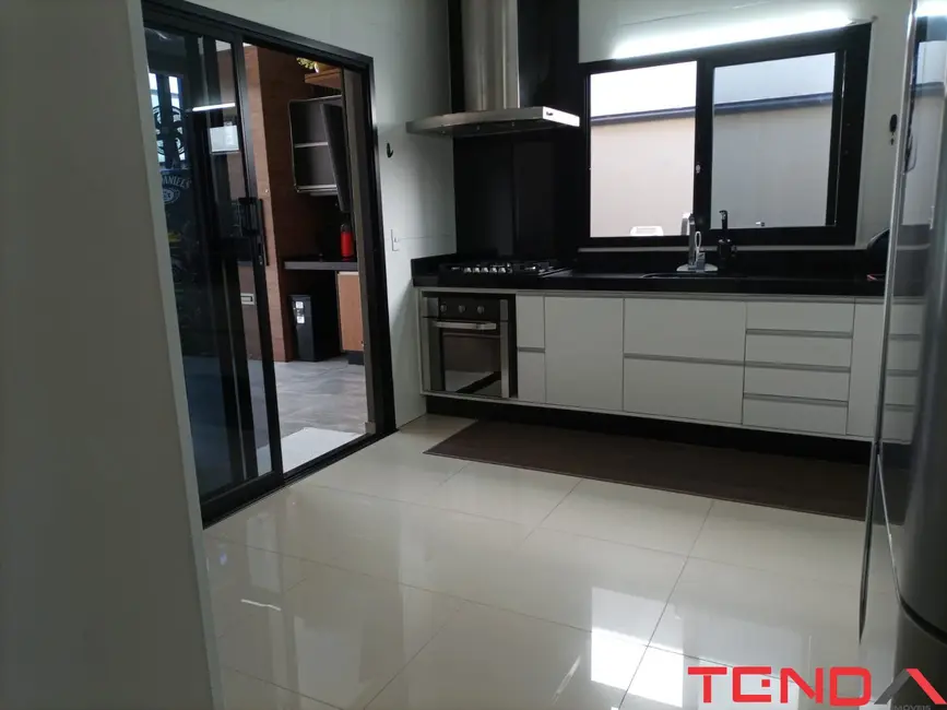 Casa com 3 quartos à venda, 177m2 em Sorocaba - SP - imagem 5 Foto 5 de Casa com 3 quartos à venda, 177m2 em Sorocaba - SP