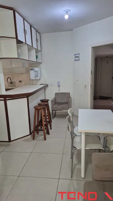 Foto 3 de Apartamento com 1 quarto para alugar, 40m2 em Canto do Forte, Praia Grande - SP