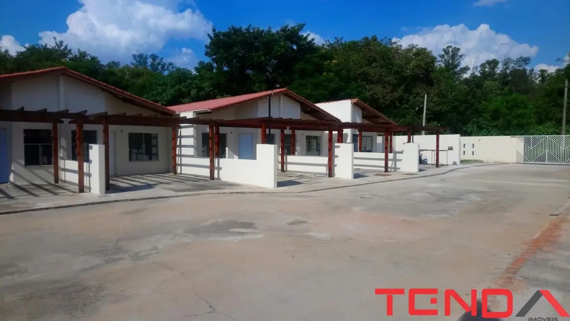 Foto 1 de Casa com 2 quartos à venda, 50m2 em Parque Vitória Régia, Sorocaba - SP