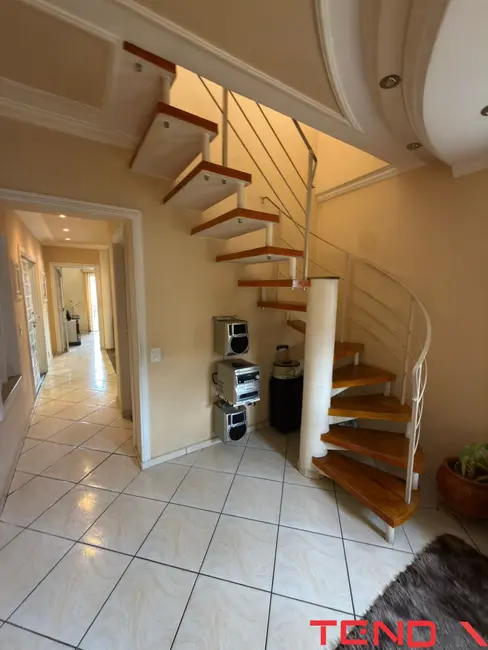 Casa com 3 quartos à venda, 260m2 em Éden, Sorocaba - SP - imagem 8 Foto 8 de Casa com 3 quartos à venda, 260m2 em Éden, Sorocaba - SP