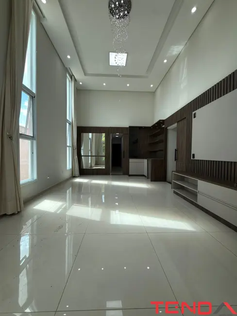 Foto 3 de Casa de Condomínio com 3 quartos para alugar, 300m2 em Cajuru do Sul, Sorocaba - SP