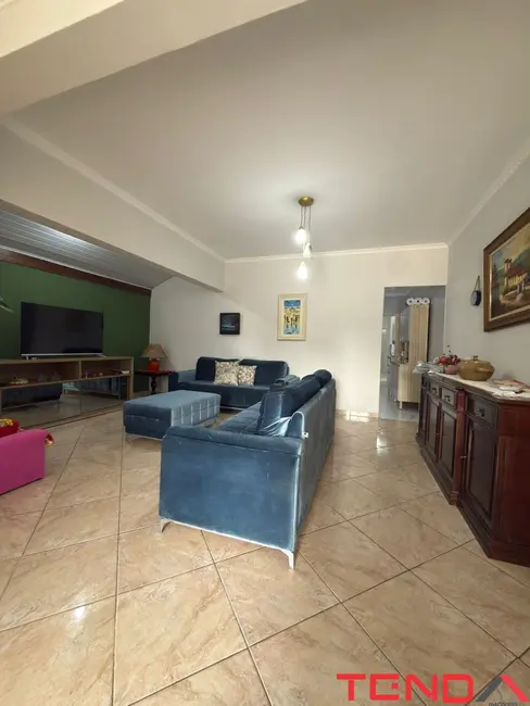 Foto 9 de Casa com 3 quartos para alugar, 200m2 em Cajuru do Sul, Sorocaba - SP
